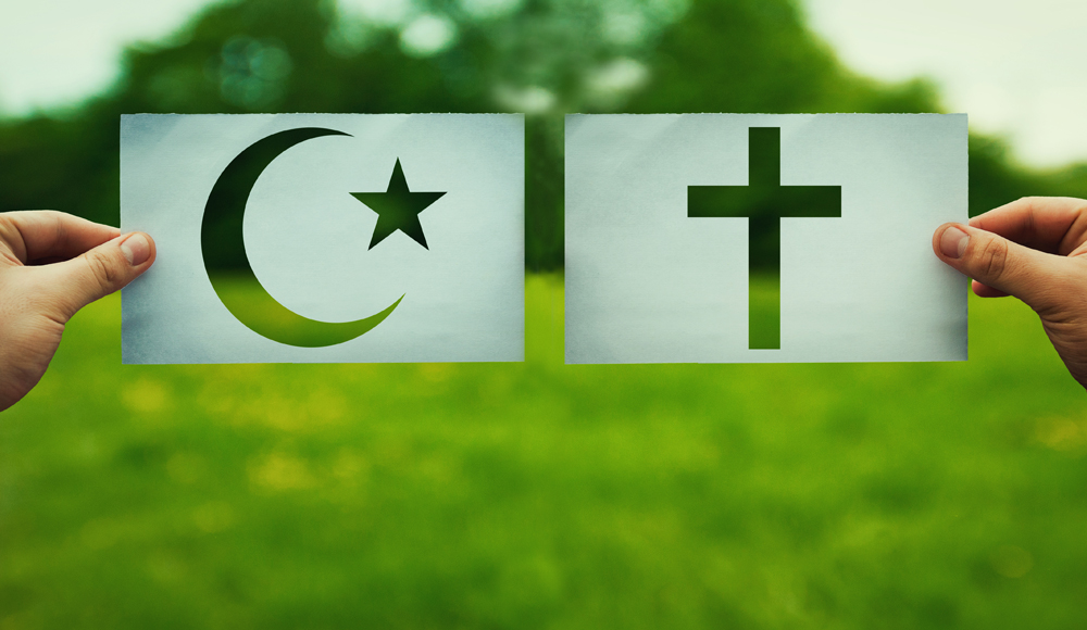 blog__hero–how-does-islam-differ-from-christianitya9d38f7b-8cf3-4250-afff-061d223a6827